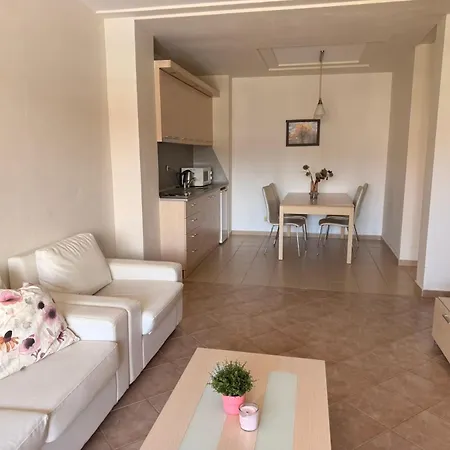 Апартамент Life Private Apartments-sozopol Созопол